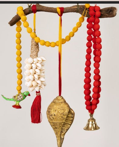 Hanging The shankh conch