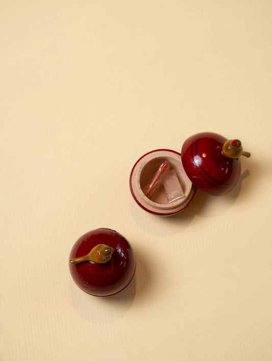 LIMITED EDITION - SMALL WODDEN DABBI WITH WOODEN PARROT