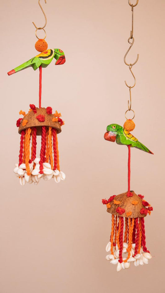 Hanging Parrot