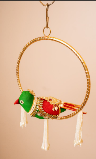 Hanging parrot