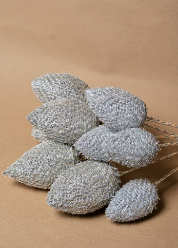 Decor Gota buds.